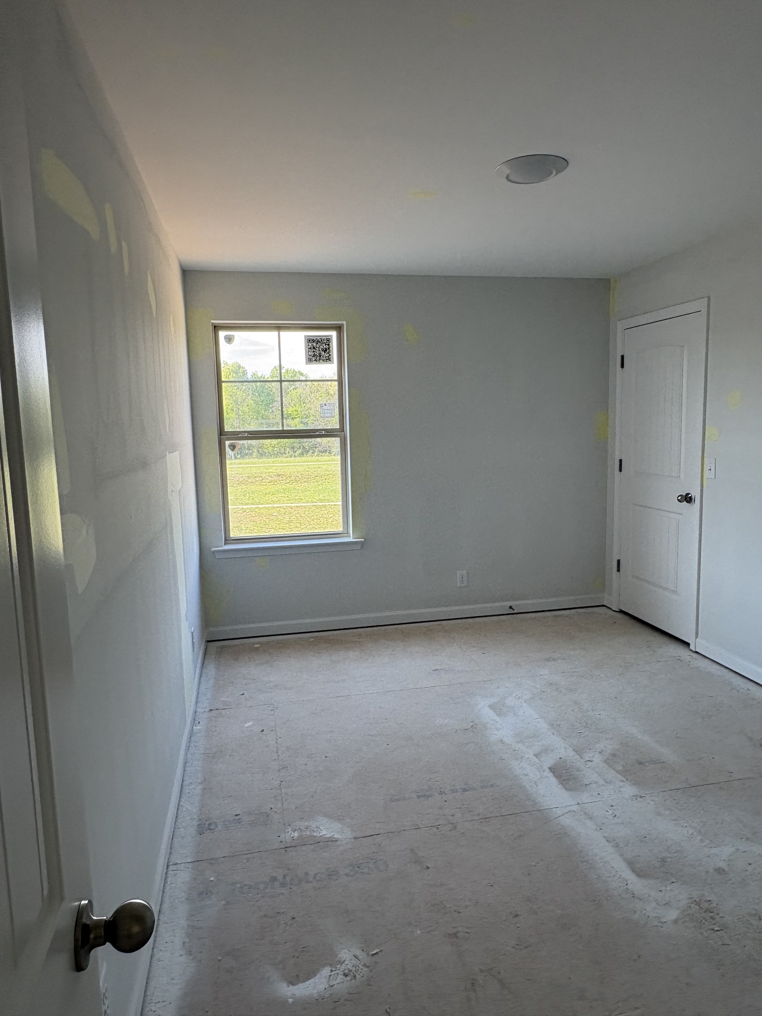 602 Ruby Cate Way Murfreesboro, TN 37128 - Photo 15 of 20 an empty room with a window