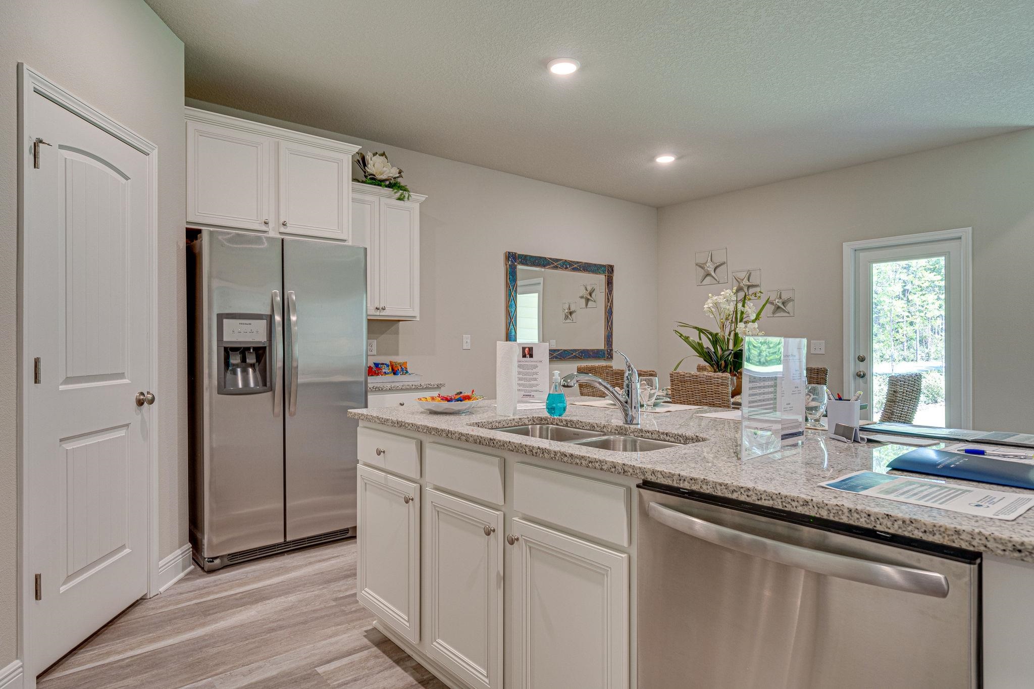 12842 Grand Rpds Road Fairhope, AL 36532 - Photo 7 of 29 Kitchen