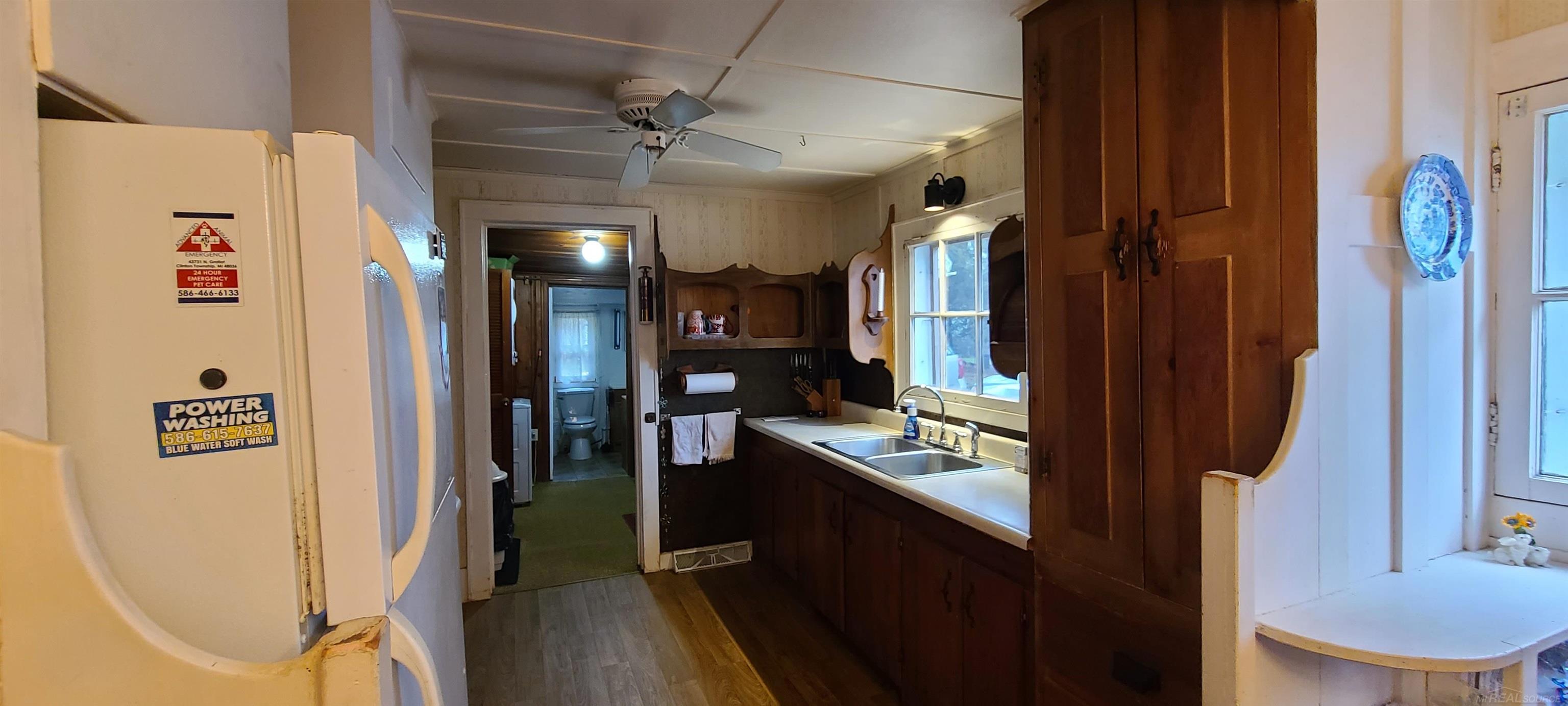 5022 Lakeshore Road Lexington, MI 48450 - Photo 12 of 38 Kitchen