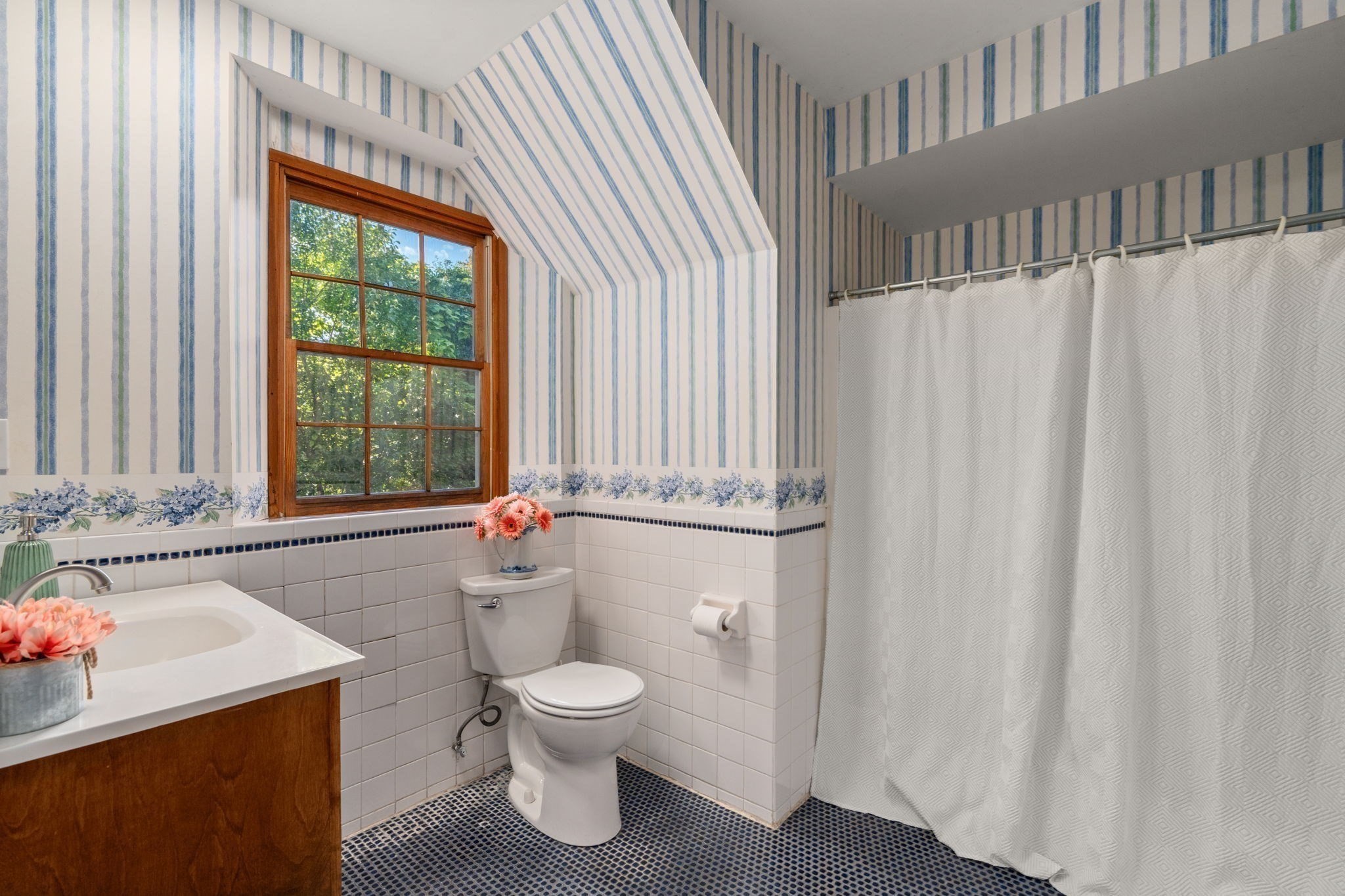 102 Concord Road Sudbury, MA 01776 - Photo 20 of 42 Gallery Image 20