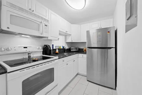 $248,000 | 625 Antioch Avenue, Unit 208, Fort Lauderdale, FL 33304