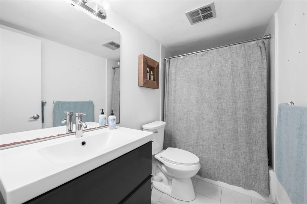 625 Antioch Avenue, Unit 208 Fort Lauderdale, FL 33304 - Photo 5 of 11