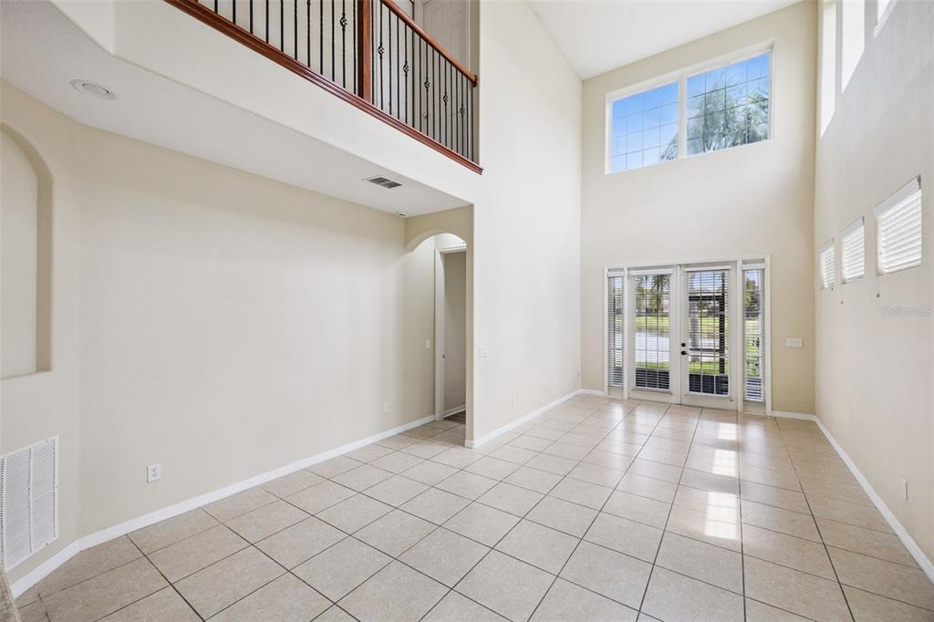 551 Terrace Spring Drive Orlando, FL 32828 - Photo 7 of 41 a view of a interior of the house