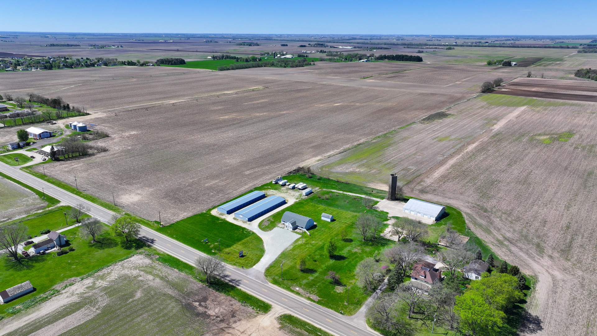 9843 Hoover Road Rock Falls, IL 61071 - Photo 21 of 23 an aerial view of a yard