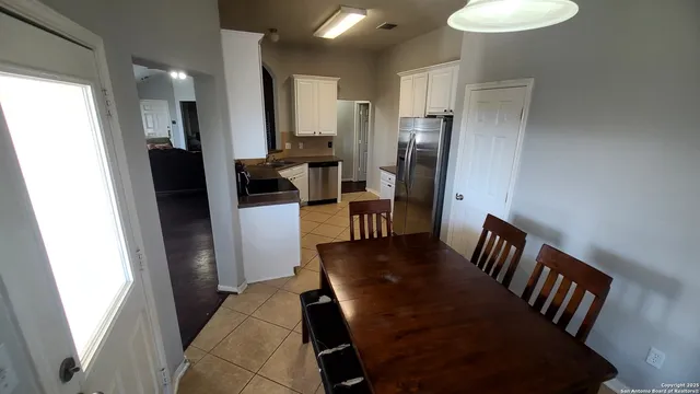 $2,000 | 8242 Pioneer Oak, Converse, TX 78109