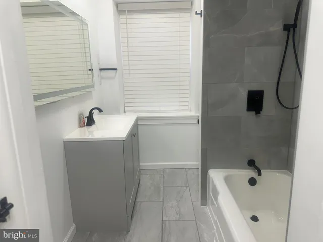 $2,000 | 1109 West James Street, Unit 1, Norristown, PA 19401