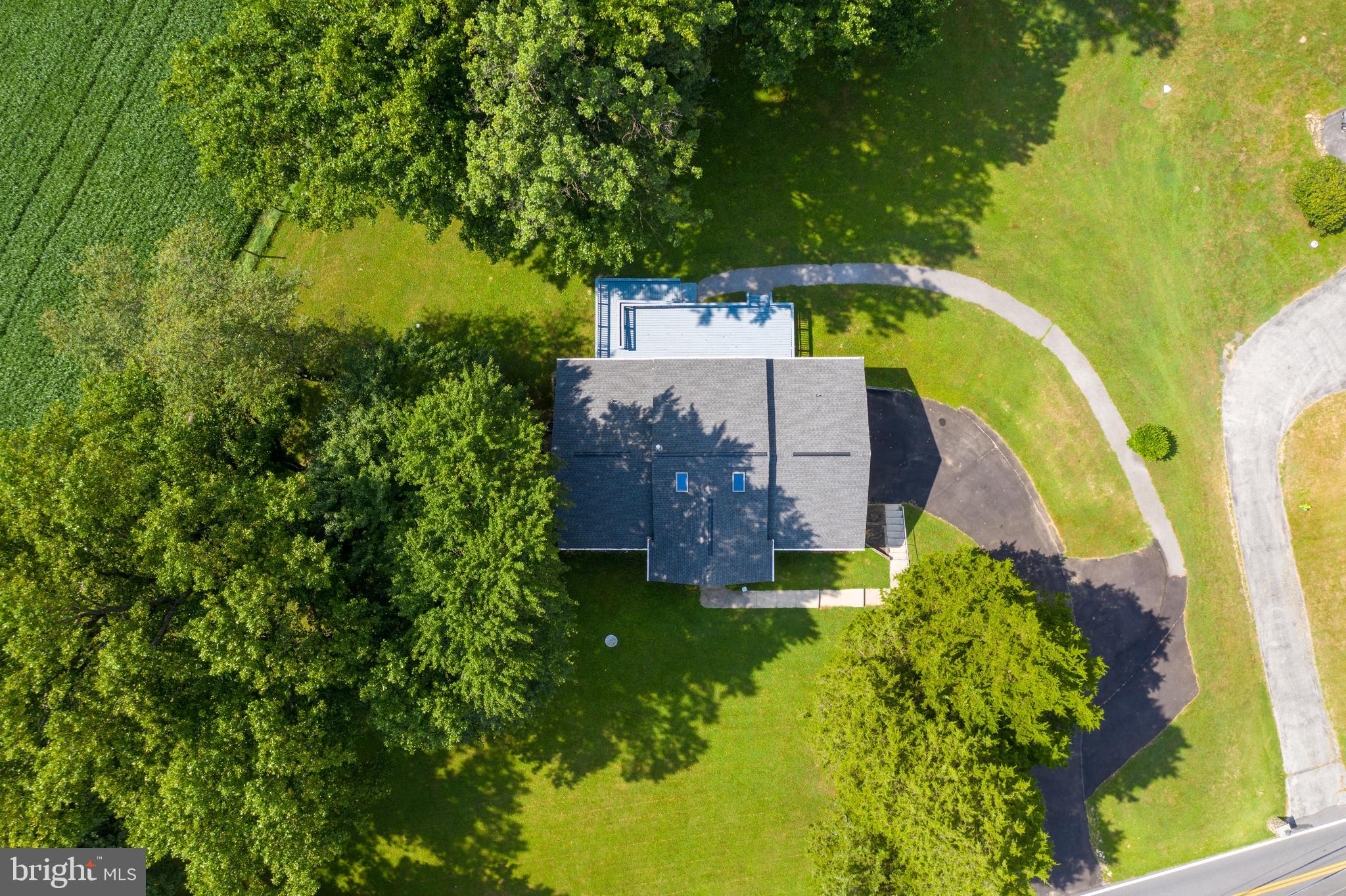 2811 Offutt Road Randallstown, MD 21133 - Photo 3 of 53
