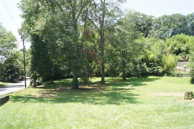 $725,000 | 581 Bradford Street Northwest, Gainesville, GA 30501