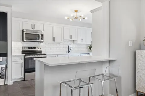 $535,000 | 7928 Juniper Drive, Prairie Village, KS 66208
