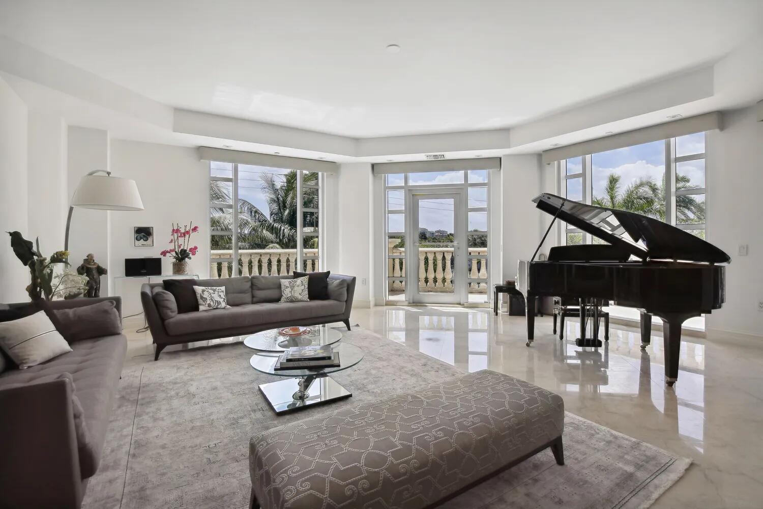 1 North Ocean Boulevard, Unit 201 Boca Raton, FL 33432 - Photo 4 of 36 Living Room