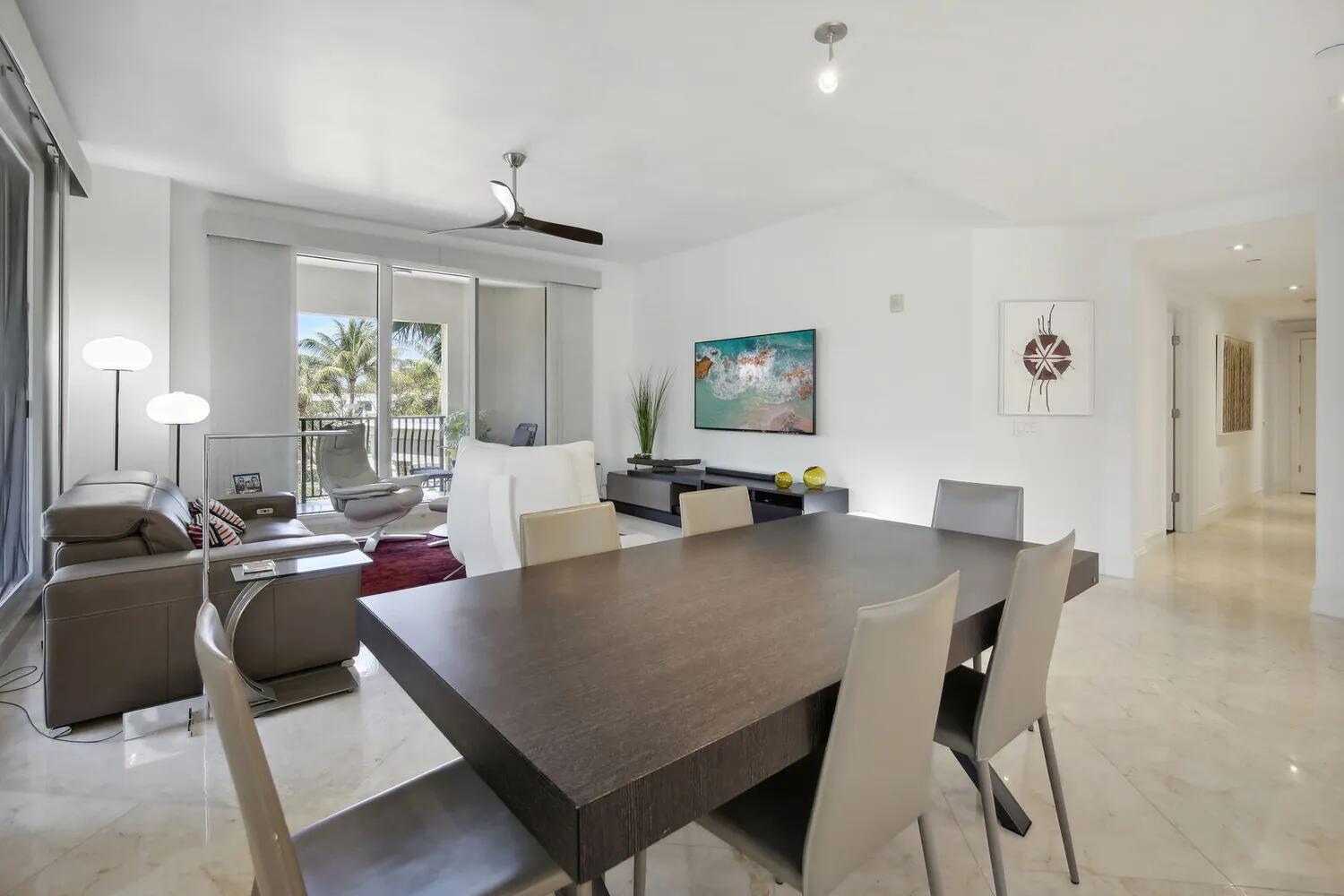 1 North Ocean Boulevard, Unit 201 Boca Raton, FL 33432 - Photo 9 of 36 Kitchen/Family Room