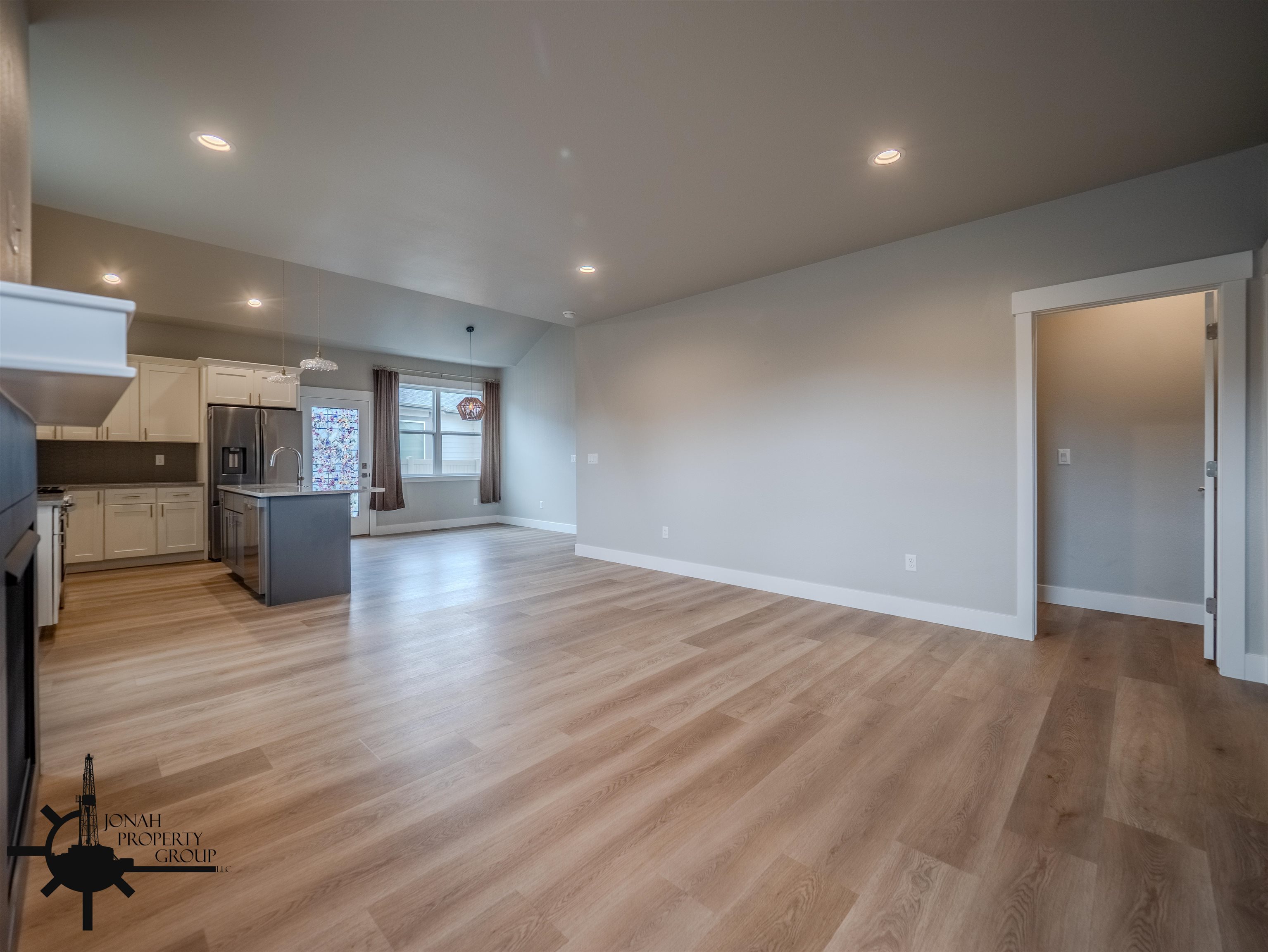 5340 Dolomite Circle Casper, WY 82609 - Photo 2 of 11