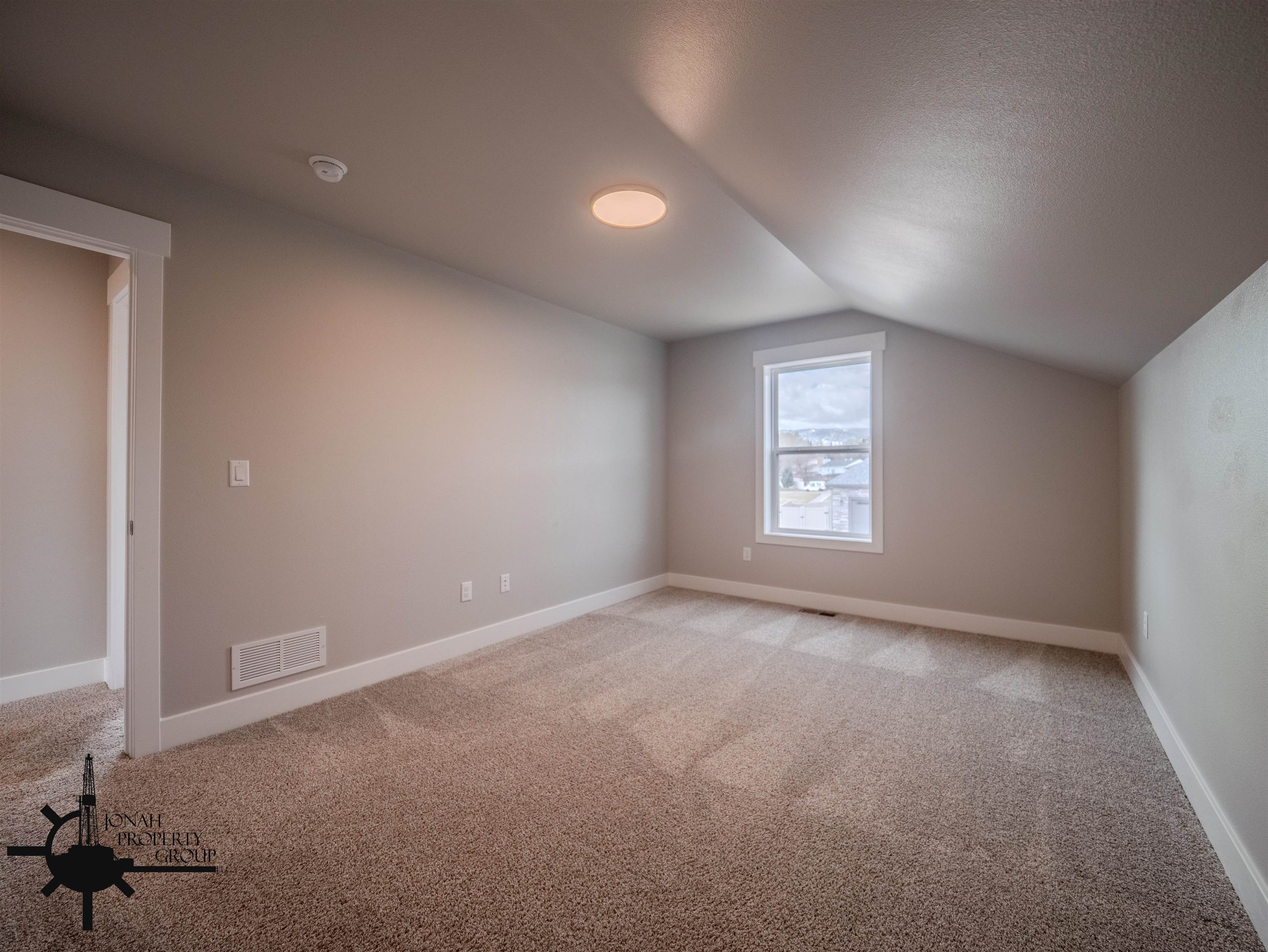 5340 Dolomite Circle Casper, WY 82609 - Photo 8 of 11