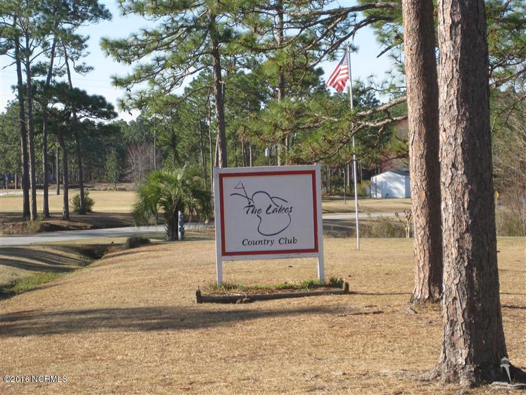 1020 Morehead Road Southport, NC 28461 - Photo 10 of 17 bsl lakes golf sign