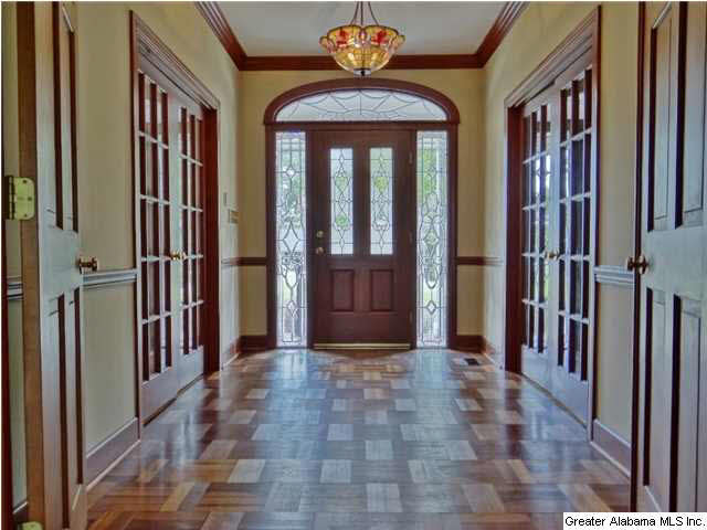 1079 Crest Road Leeds, AL 35094 - Photo 6 of 32
