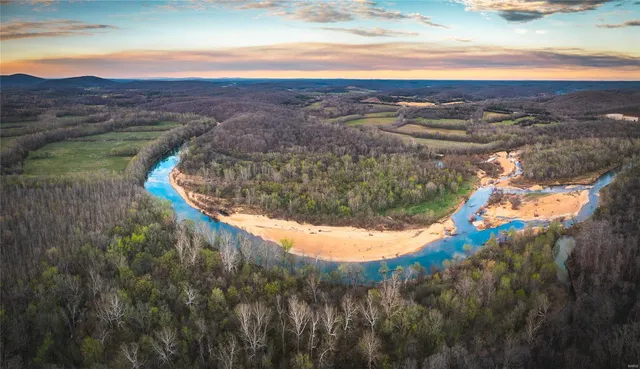 $2,200,000 | 5019 Wayne 380, Patterson, MO 63956