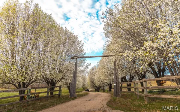 $2,200,000 | 5019 Wayne 380, Patterson, MO 63956