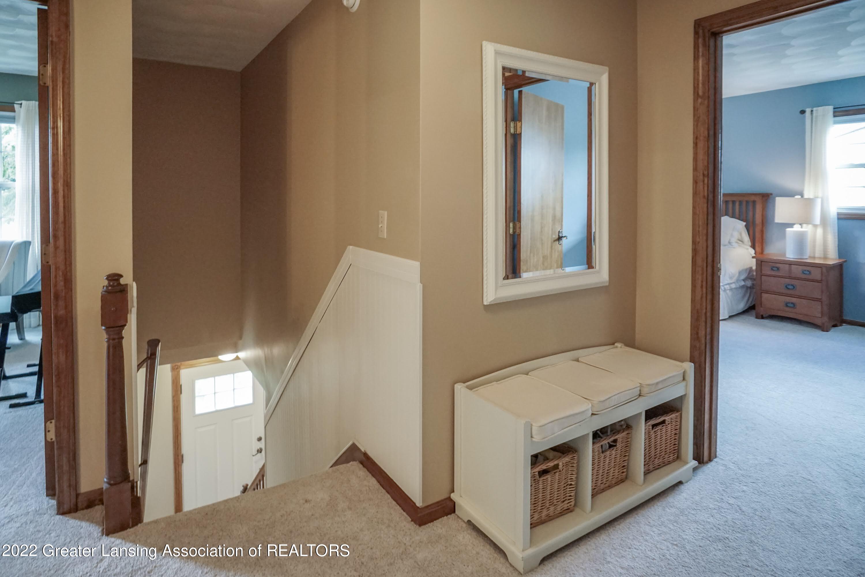 945 Kingsbridge Road Grand Ledge, MI 48837 - Photo 30 of 57 Upstairs hallway