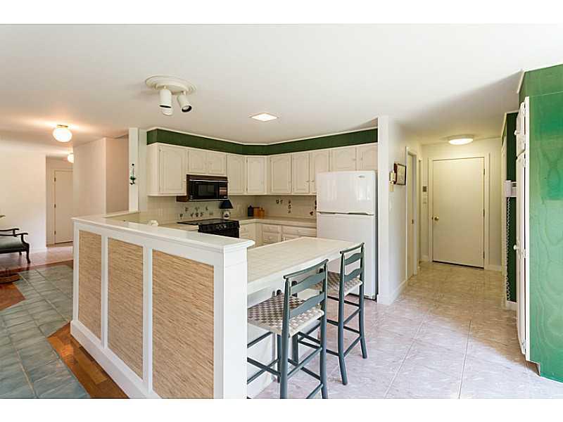 209 Bluff Road, Unit 209 Yarmouth, ME 04096 - Photo 5 of 23 Kitchen.