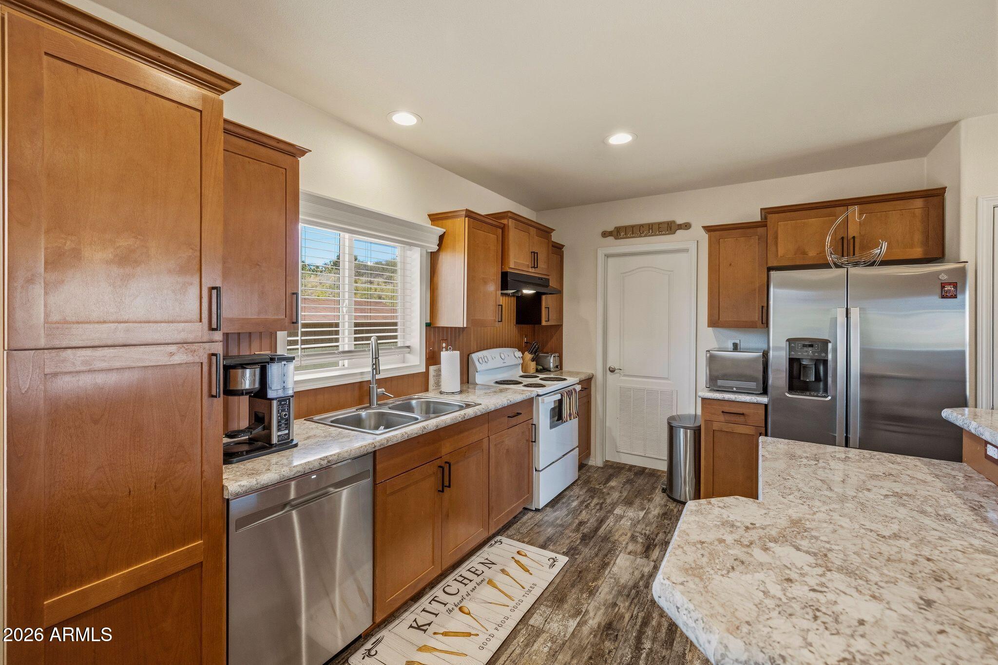 9355 Wolf Road Dewey, AZ 86327 - Photo 13 of 77