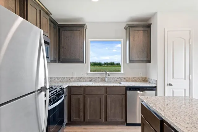 $2,190 | 13429 Hang Fire Lane, Cresson, TX 76035