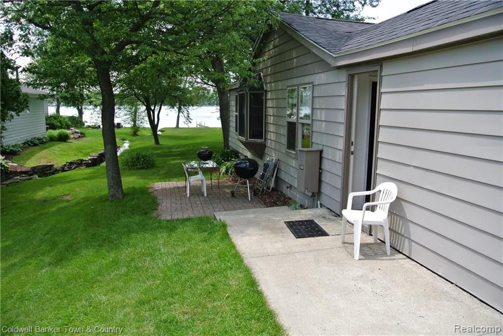 10237 Carmer Road Fenton, MI 48430 - Photo 13 of 27