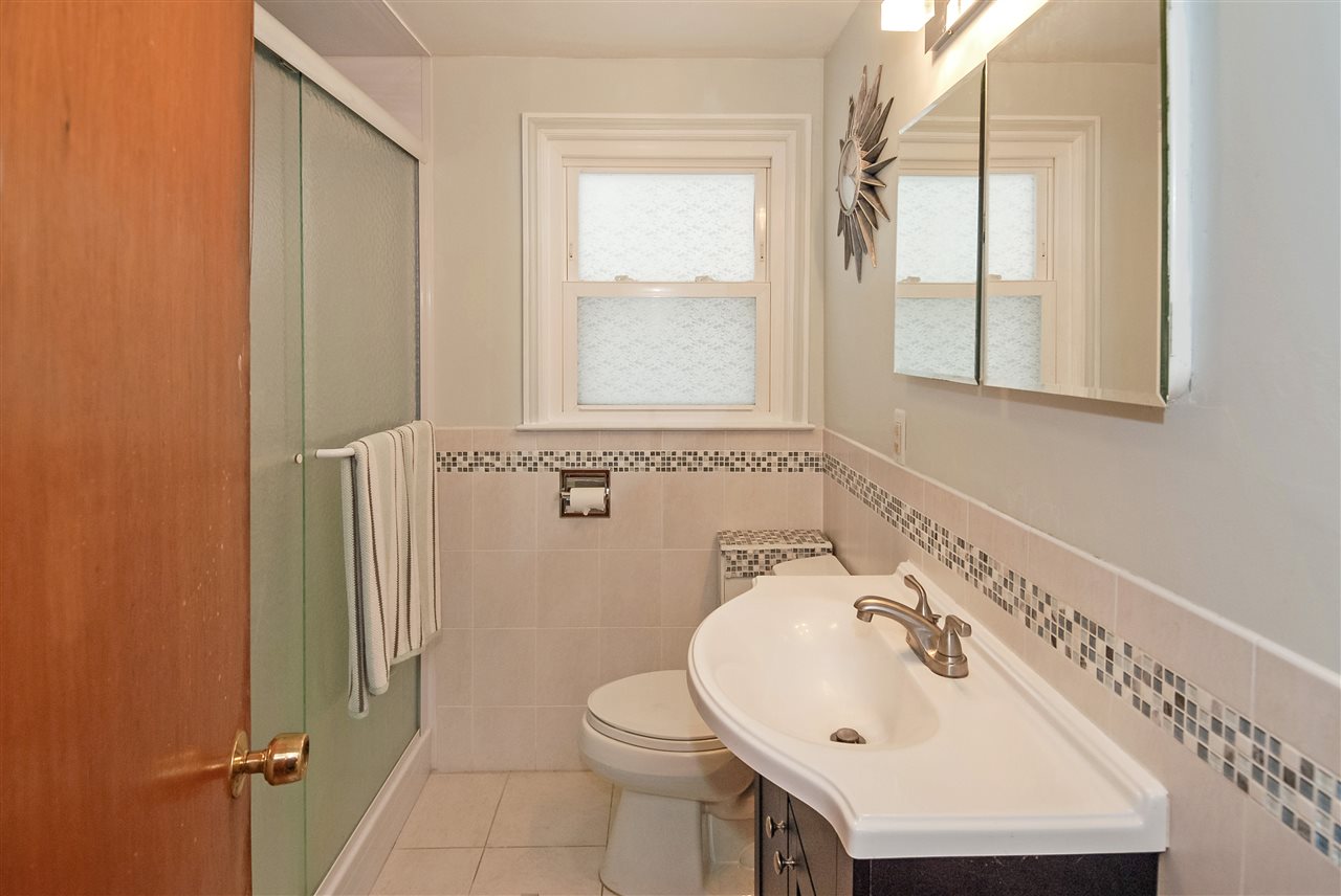 113 Durham Road Dover, NH 03820 - Photo 11 of 31