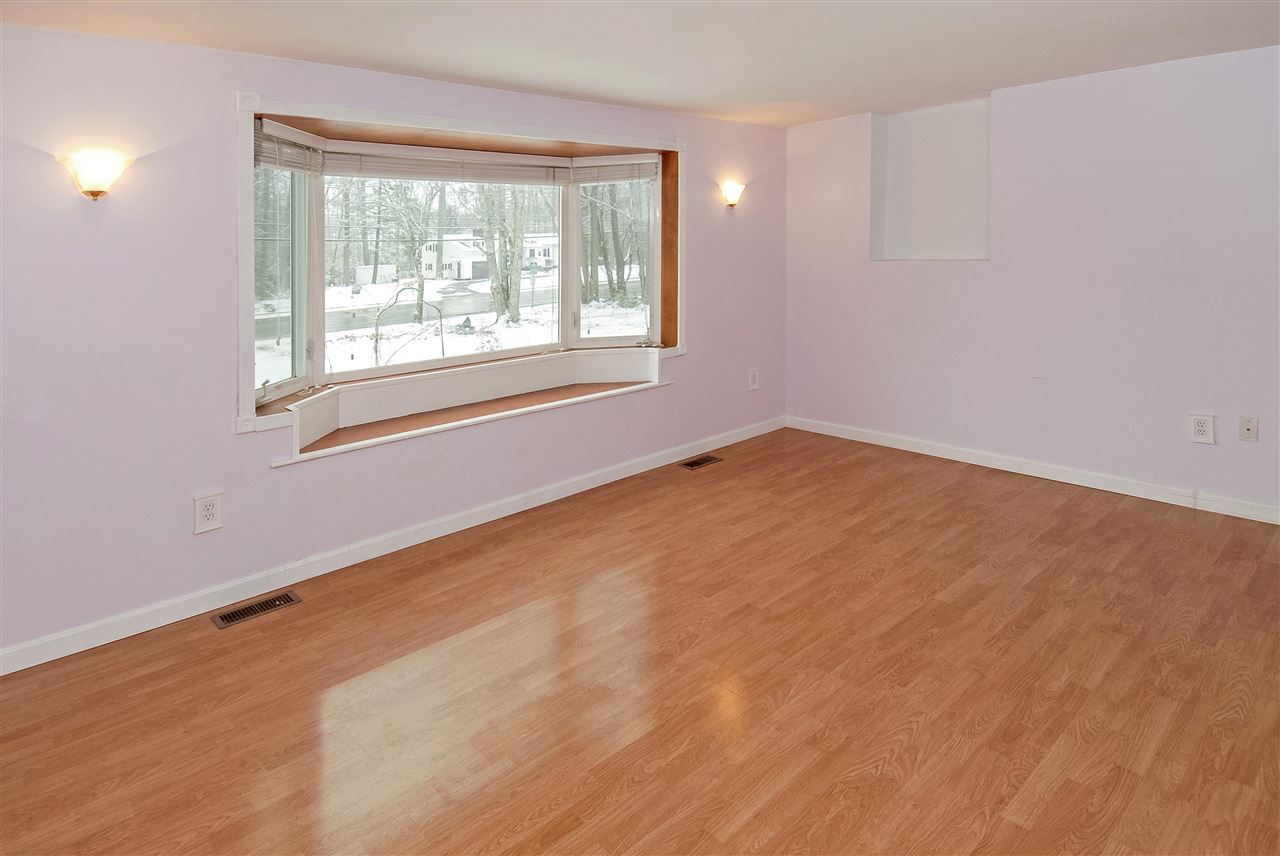 113 Durham Road Dover, NH 03820 - Photo 19 of 31