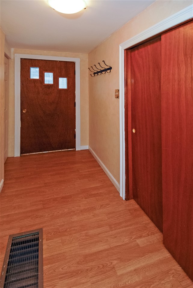 113 Durham Road Dover, NH 03820 - Photo 4 of 31