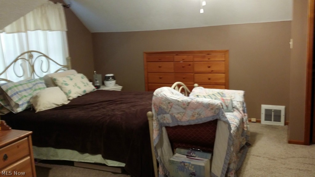 2902 Ralph Avenue Cleveland, OH 44109 - Photo 19 of 25 Gallery Image 19