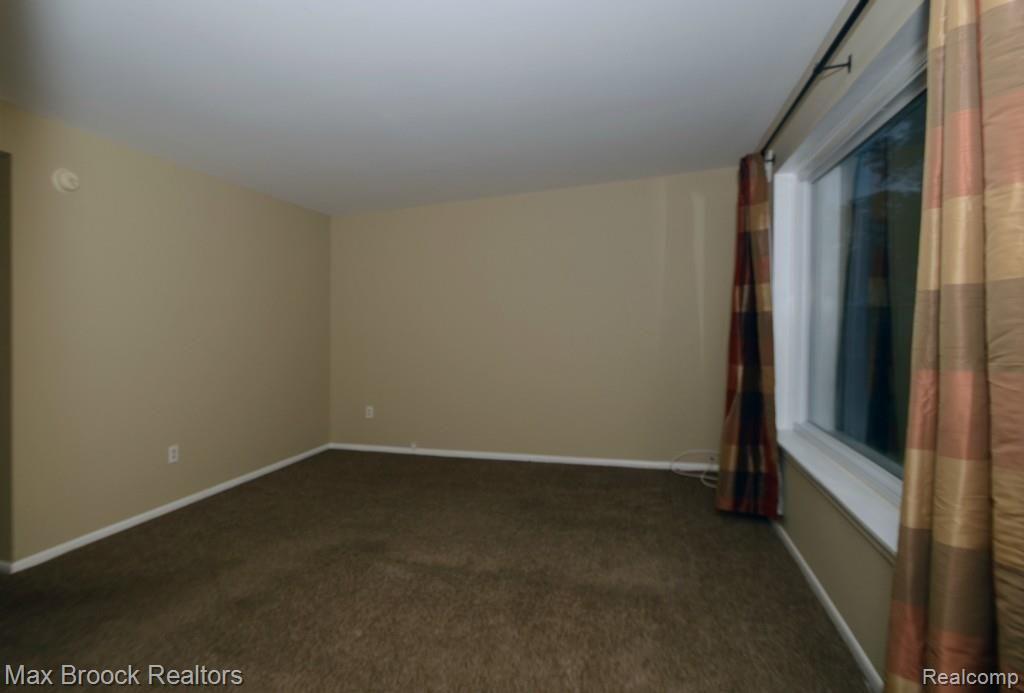 2032 Romeo Street Ferndale, MI 48220 - Photo 2 of 10 romeo LR.jpg