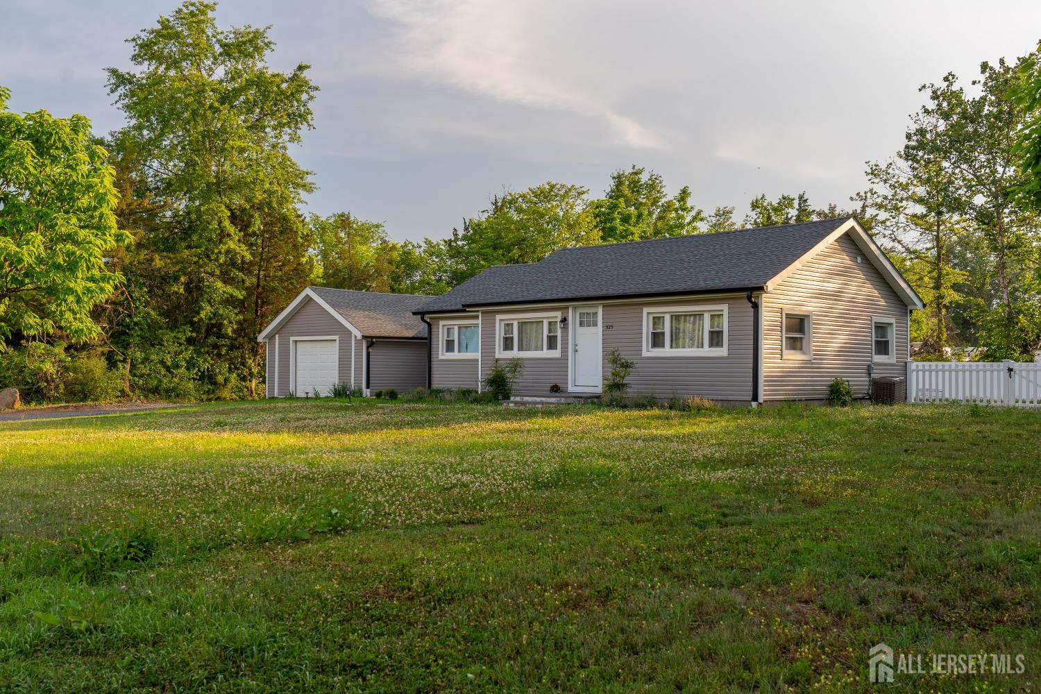 325-503 Roycefield Road Hillsborough, NJ 08844 - Photo 3 of 32