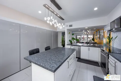 $412,000 | 277 East Alejo Road, Unit 124, Palm Springs, CA 92262