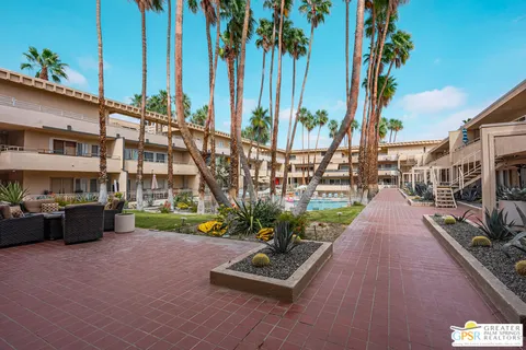 $412,000 | 277 East Alejo Road, Unit 124, Palm Springs, CA 92262