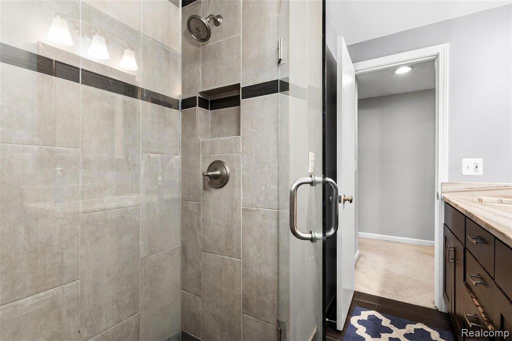 1243 North Cavalier Road Canton, MI 48187 - Photo 13 of 25