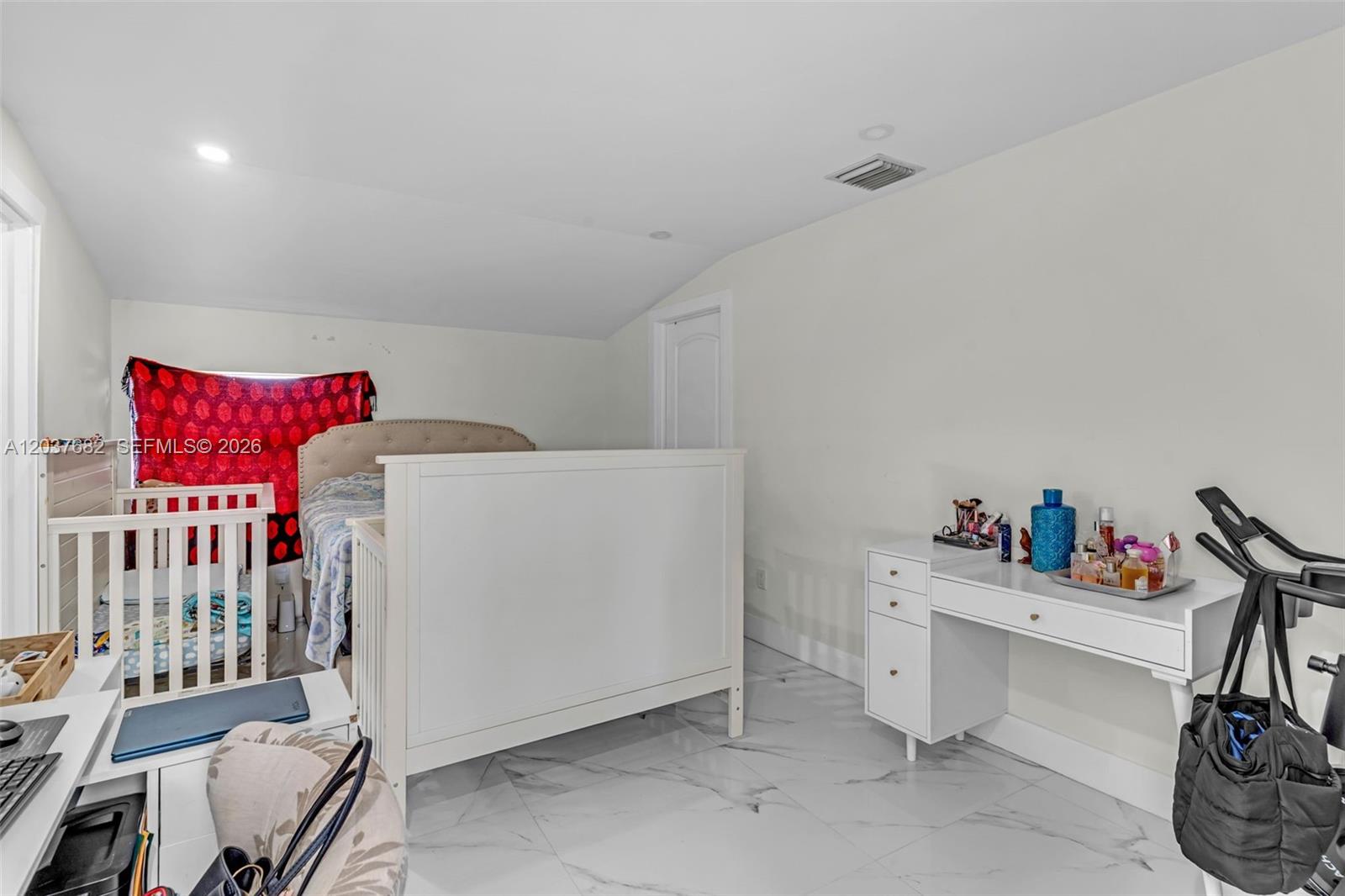 20304 Southwest 186th Street Miami, FL 33187 - Photo 11 of 32
