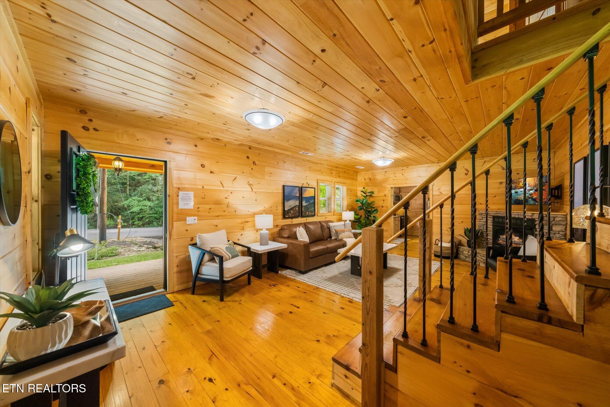 3616 Henry Town Road Sevierville, TN 37876 - Photo 4 of 20 03-3616-Henry-Town-Rd-Sevierville-TN-3