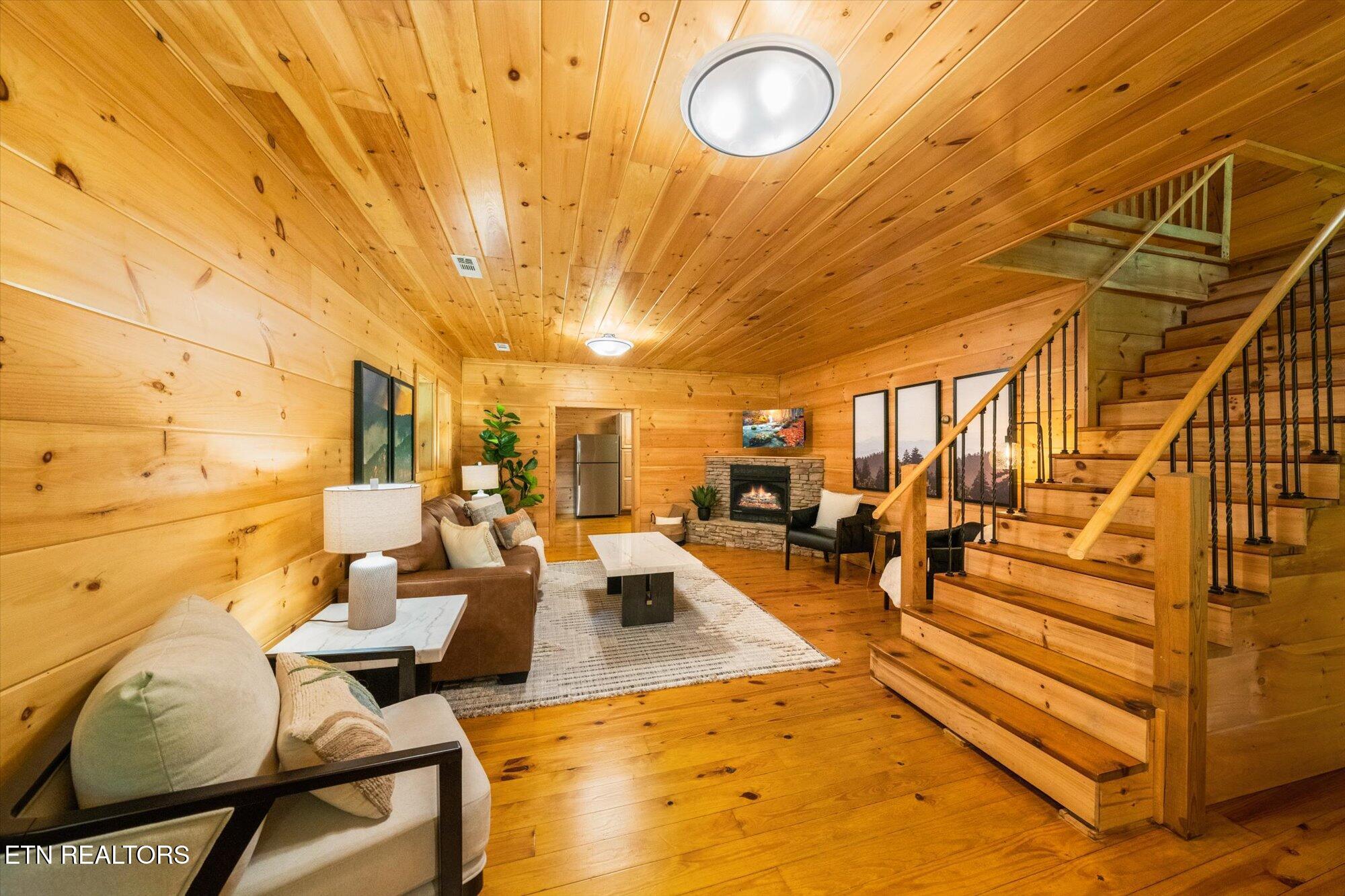 3616 Henry Town Road Sevierville, TN 37876 - Photo 5 of 20 04-3616-Henry-Town-Rd-Sevierville-TN-4