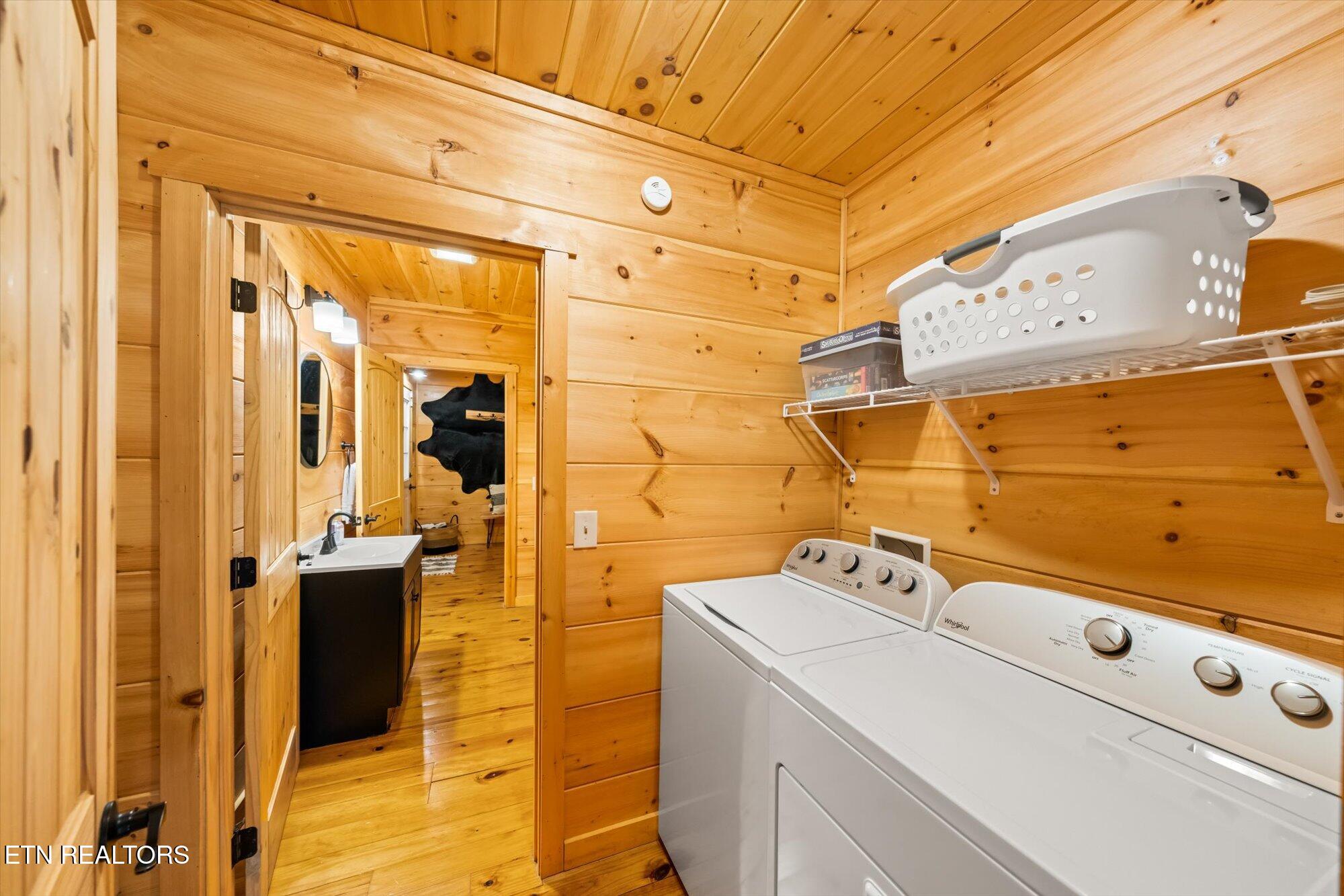 3616 Henry Town Road Sevierville, TN 37876 - Photo 9 of 20 09-3616-Henry-Town-Rd-Sevierville-TN-9