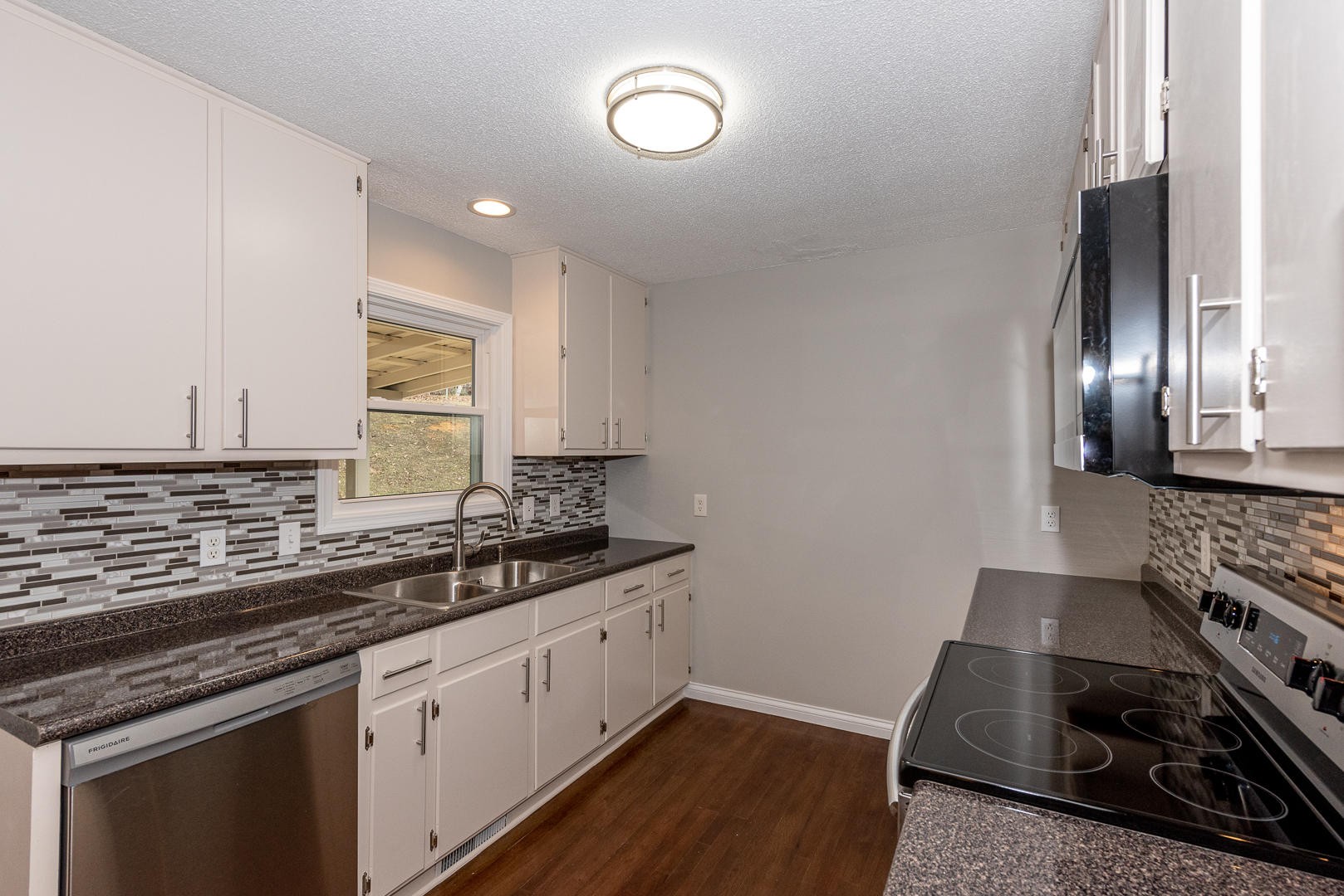2829 Rambling Road Maryville, TN 37801 - Photo 11 of 39 Gallery Image 11