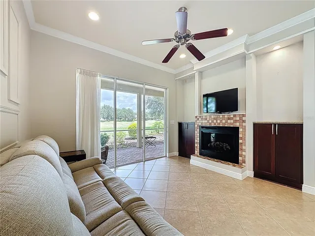 $400,000 | 243 Bayou Bend Road, Groveland, FL 34736