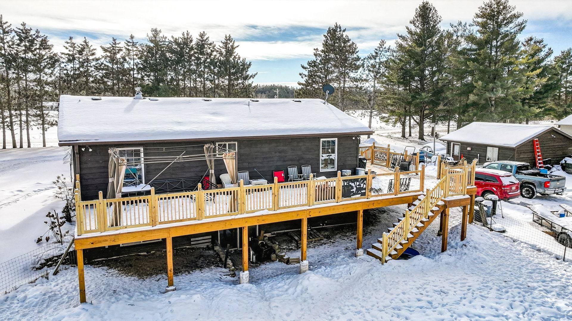 W8124 Cemetery Road Ladysmith, WI 54848 - Photo 2 of 28