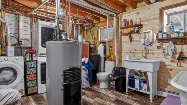 $410,000 | W8124 Cemetery Road, Ladysmith, WI 54848