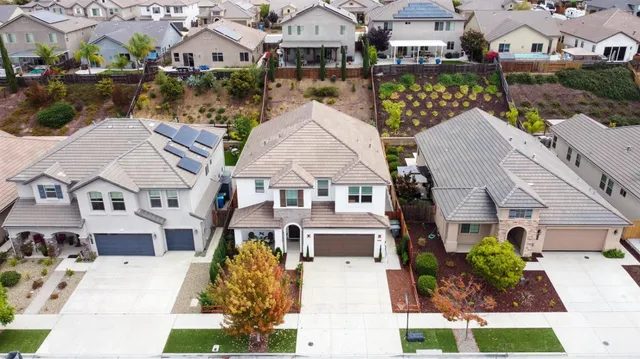 $879,000 | 1557 Santana Ranch Drive, Hollister, CA 95023