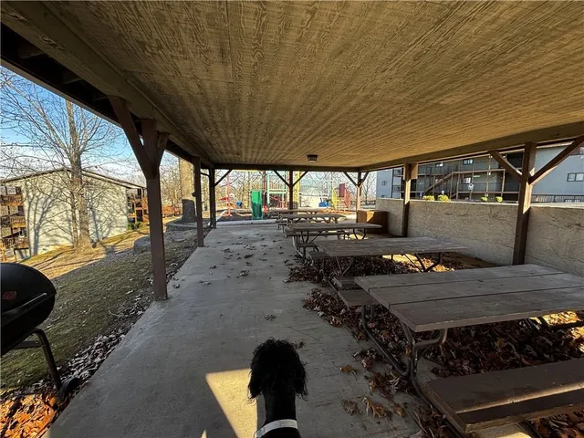 $190,000 | 448 Notch Lane, Unit 3, Reeds Spring, MO 65737