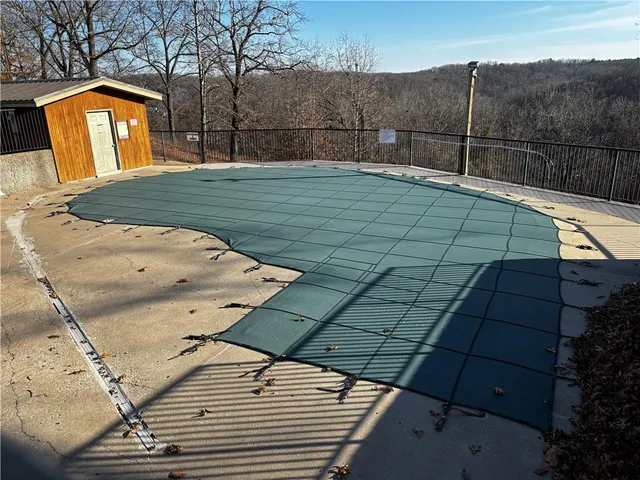 $190,000 | 448 Notch Lane, Unit 3, Reeds Spring, MO 65737