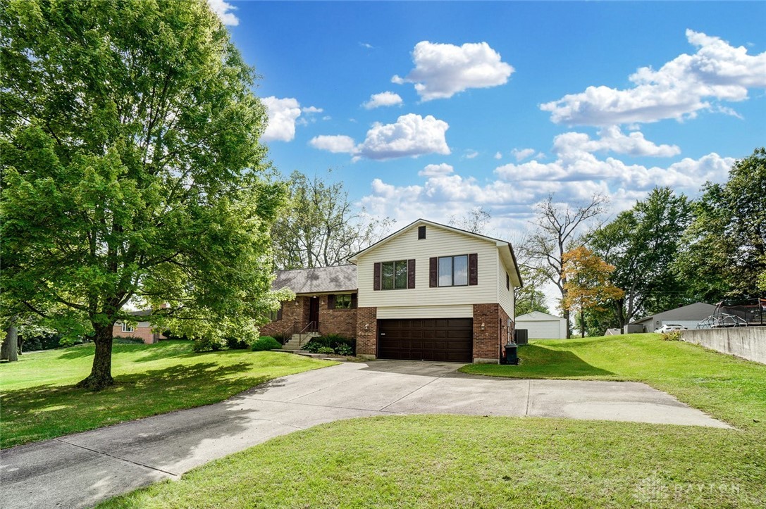 4117 Ridgecliff Drive Dayton, OH 45440 - Photo 2 of 45