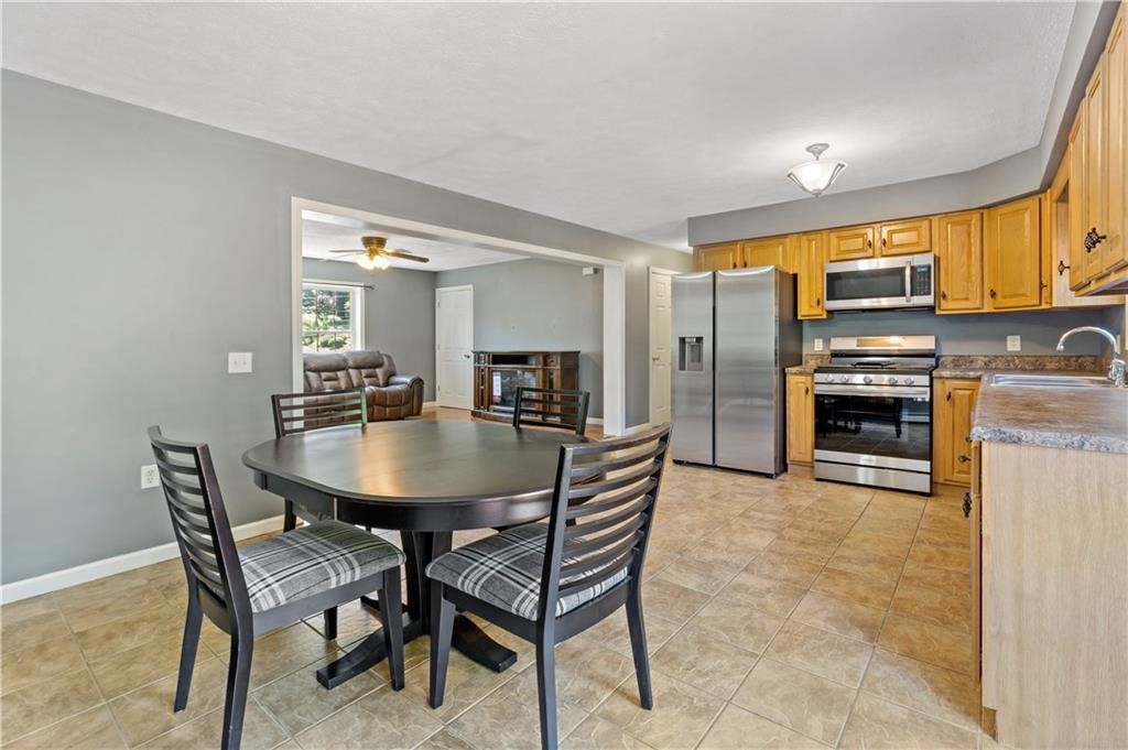 66 Ashaway Road Westerly, RI 02891 - Photo 7 of 30