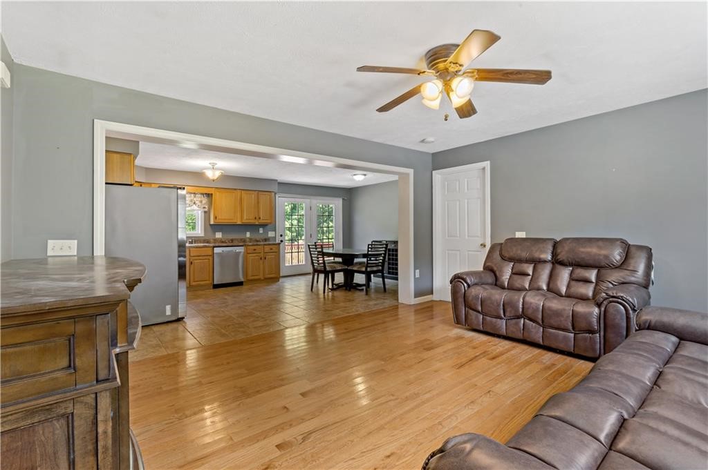 66 Ashaway Road Westerly, RI 02891 - Photo 10 of 30