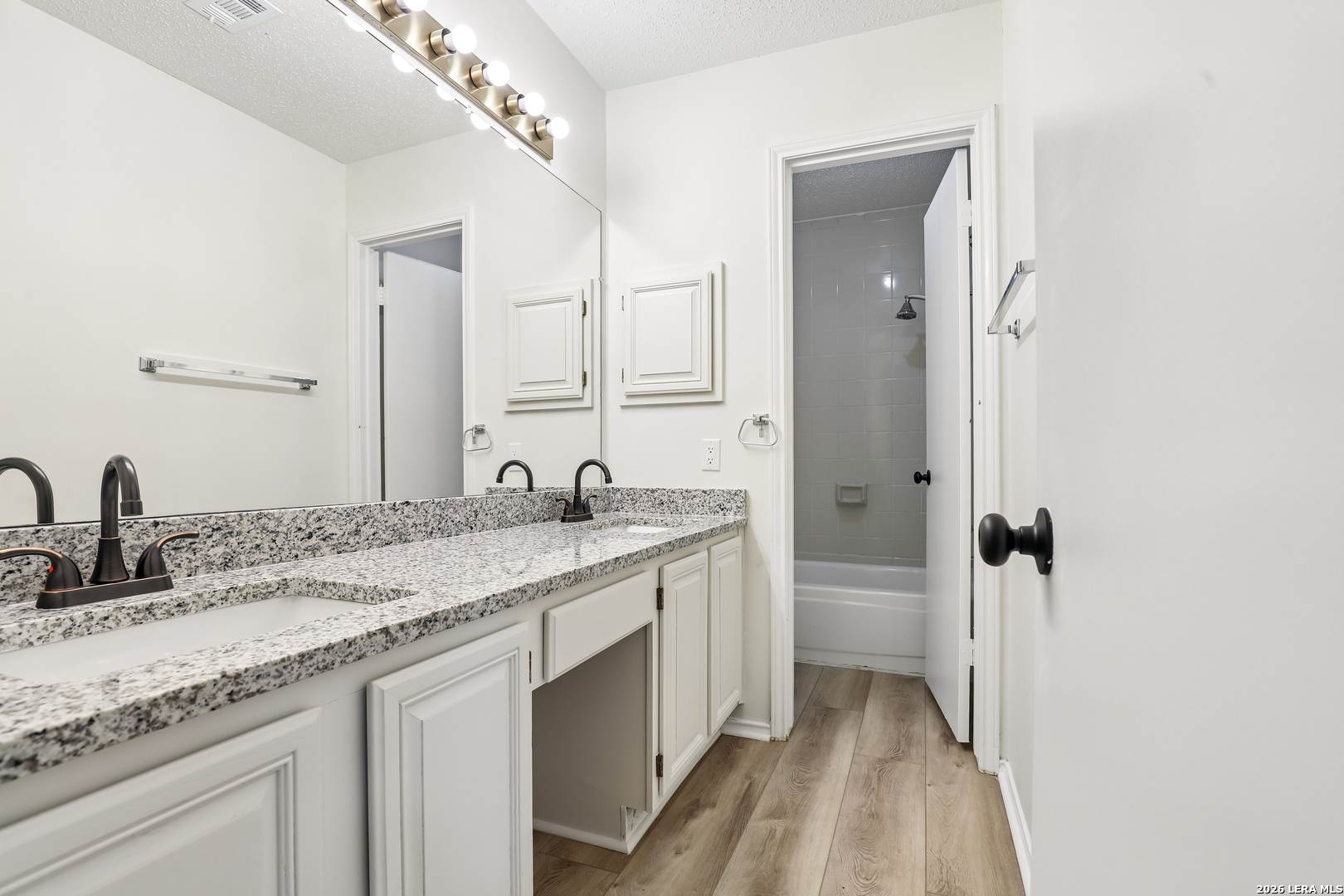 11202 Forest Shower Live Oak, TX 78233 - Photo 24 of 34